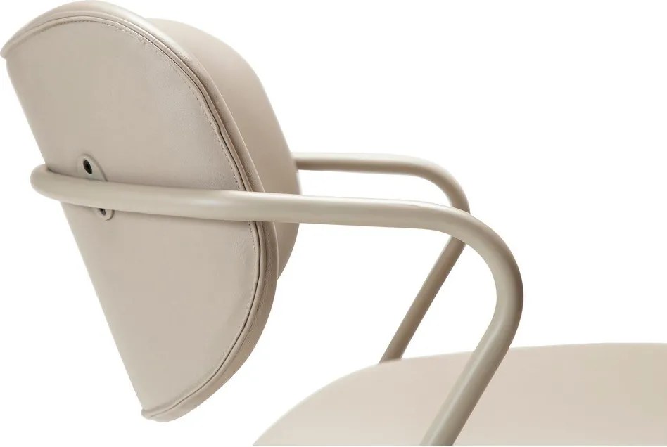 Béžové kreslo z imitácie kože Zed – DAN-FORM Denmark