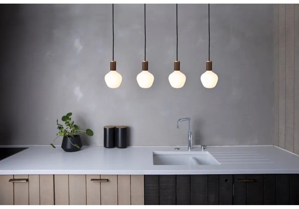 Teplá LED stmievateľná žiarovka E27, 6 W Enno – tala