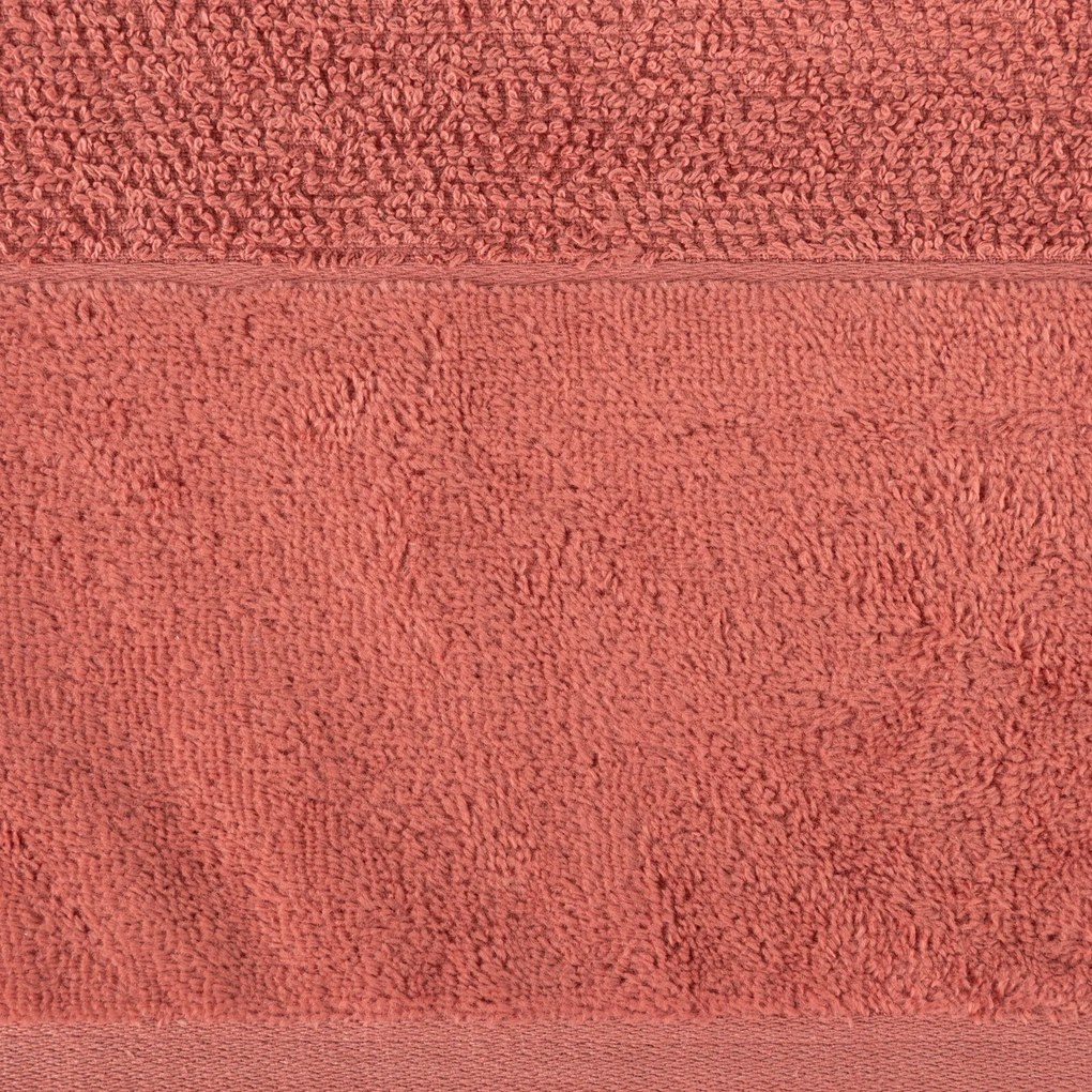 BAVLNENÝ UTERÁK LUCY 50X90 CM TEHLOVÁ