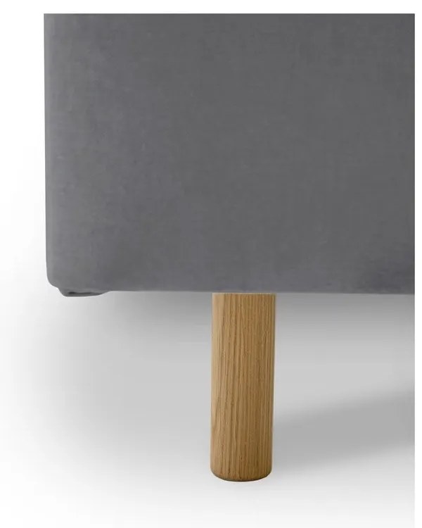 Sivá čalúnená dvojlôžková posteľ s roštom 180x200 cm Zee – Scandic