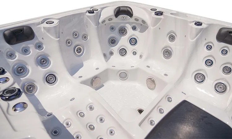 Akrylátová vírivka Malibu Malibu tuscan sun s hnědou bočnicí