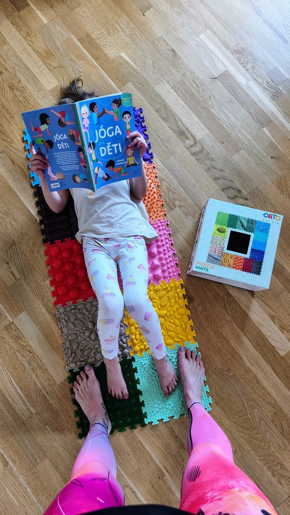 OrtoNature Masážne ortopedické podložky súprava 16 ks - Veselá krajina II