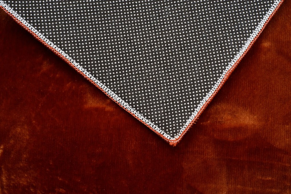 TA Koberec HNEDÝ KRÁLIK Rozmer: 140x200 cm