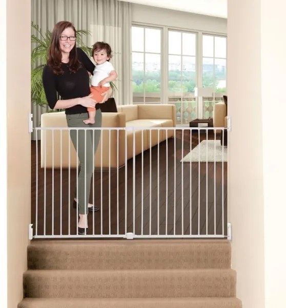 Dreambaby - Bezpečnostná zábrana BROADWAY 76-134,5 cm biela