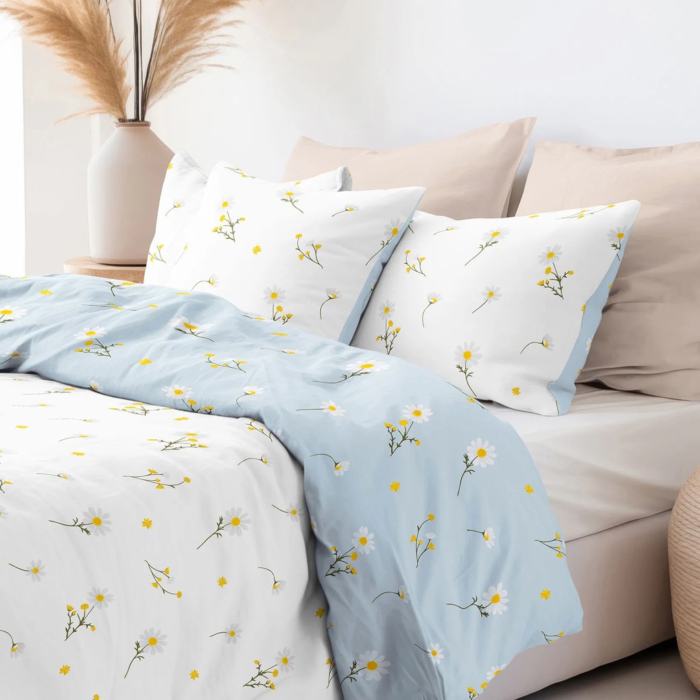 Goldea bavlnené posteľné obliečky - harmanček so svetlo modrou 140 x 220 a 70 x 90 cm
