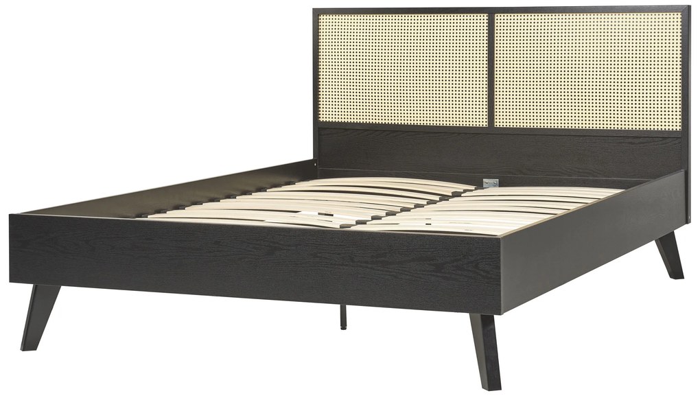 Ratanová posteľ 140 x 200 cm čierna MONPAZIER Beliani
