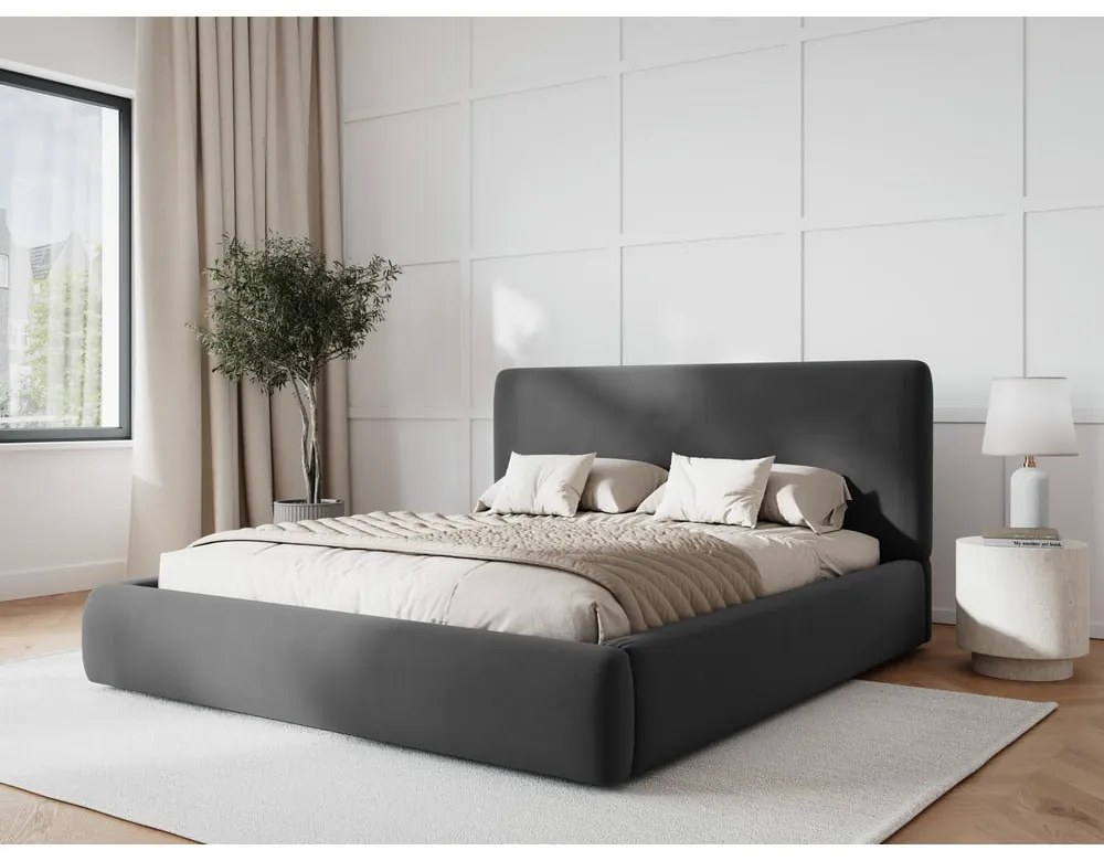 Tmavosivá čalúnená dvojlôžková posteľ s úložným priestorom s roštom 180x200 cm Colonel – Cosmopolitan Design