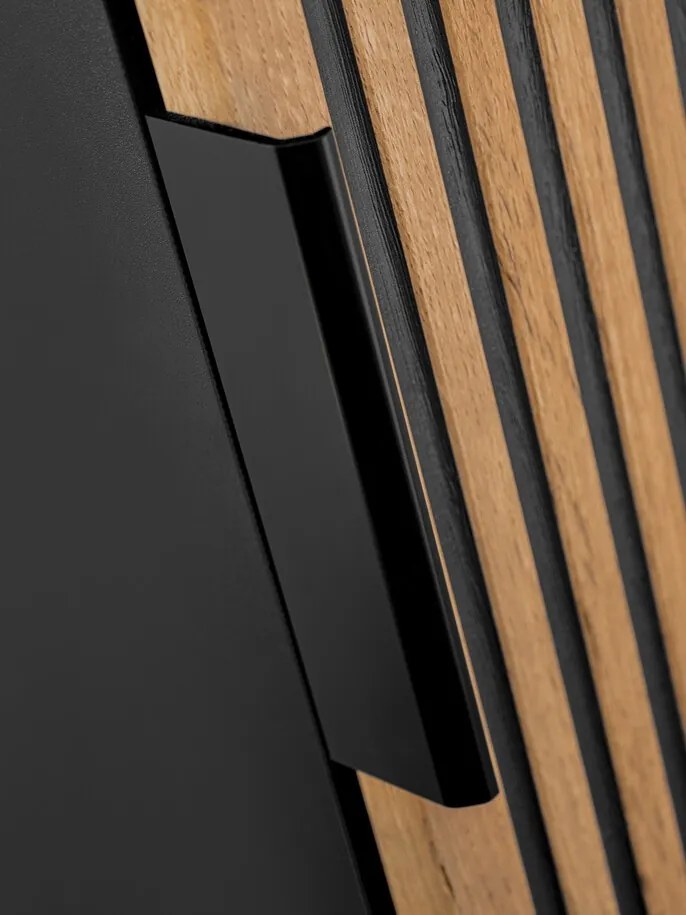 Vysoká kúpeľňová skrinka Casad čierna/dub wotan