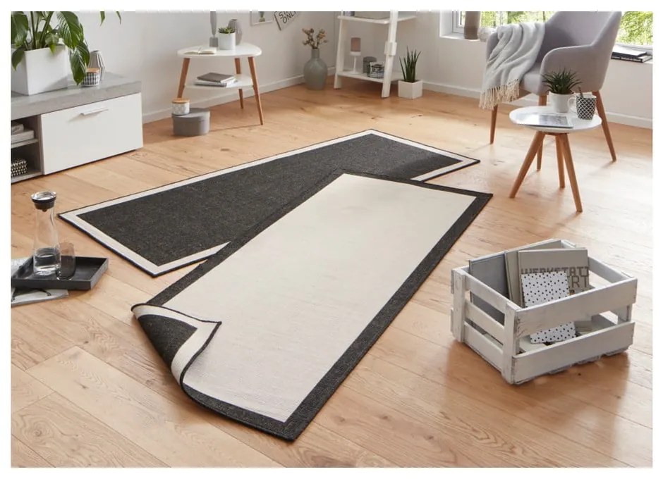 Čierno-krémový vonkajší koberec NORTHRUGS Panama, 80 x 350 cm