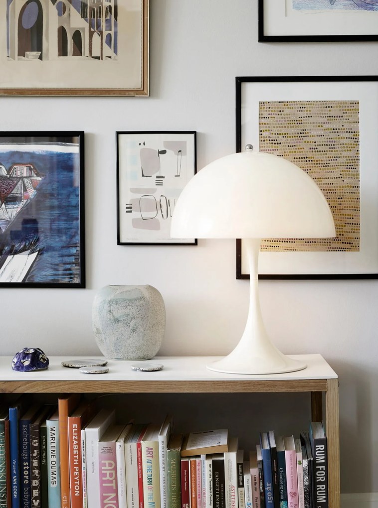 Louis Poulsen Prenosná lampa Panthella 250 Opal Pale Rose
