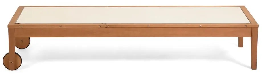 Béžové drevené polohovacie záhradné ležadlo Caterin – Kave Home