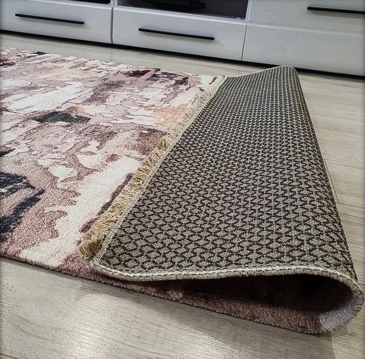 Hnedo-béžový koberec s abstraktným vzorom Banco 218 Rozmer: 75x150 cm
