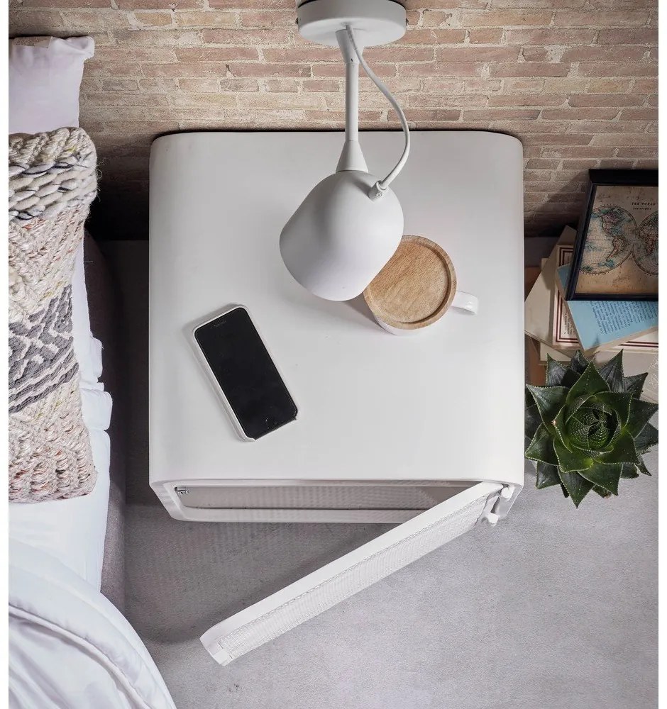 Biele nástenné svietidlo Lucilla – Kave Home
