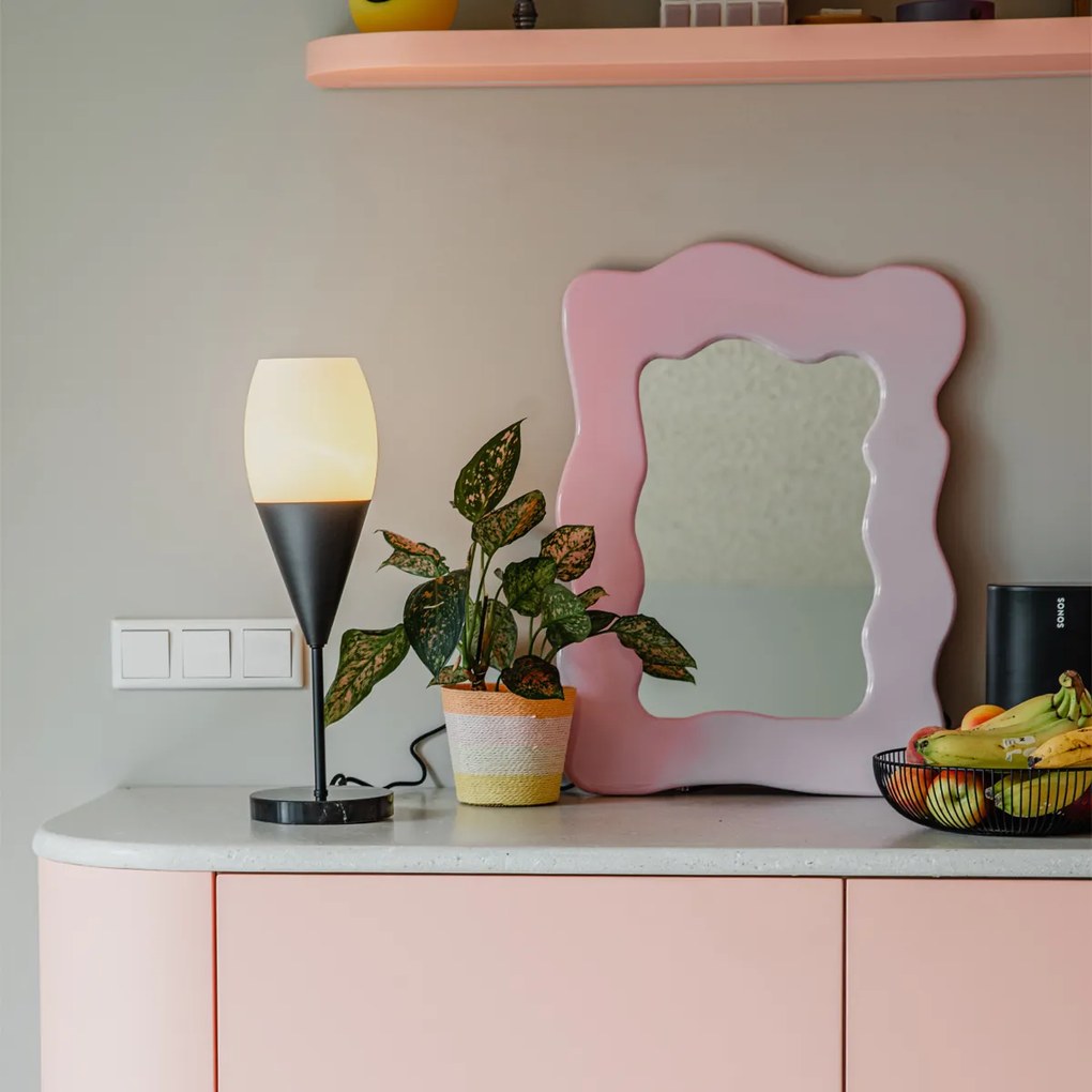 Moderná stolná lampa čierna s opálovým sklom - Drop