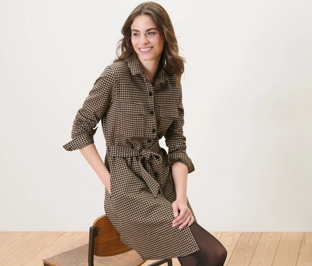 Teplákové šaty so žakárovým vzorom kohútej stopy