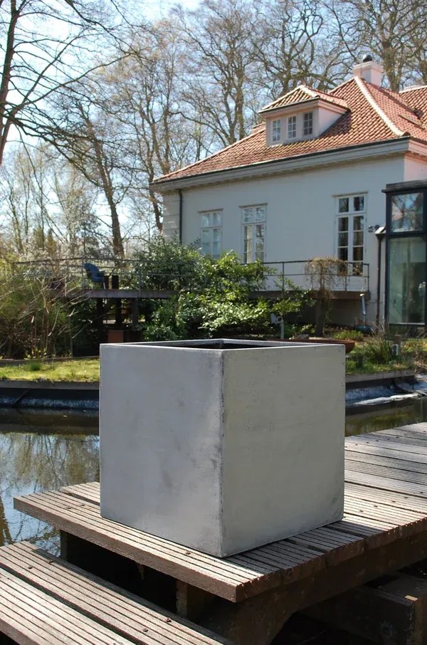 Kvetináč BLOCK, sklolaminát, 50x50x50 cm, betón design