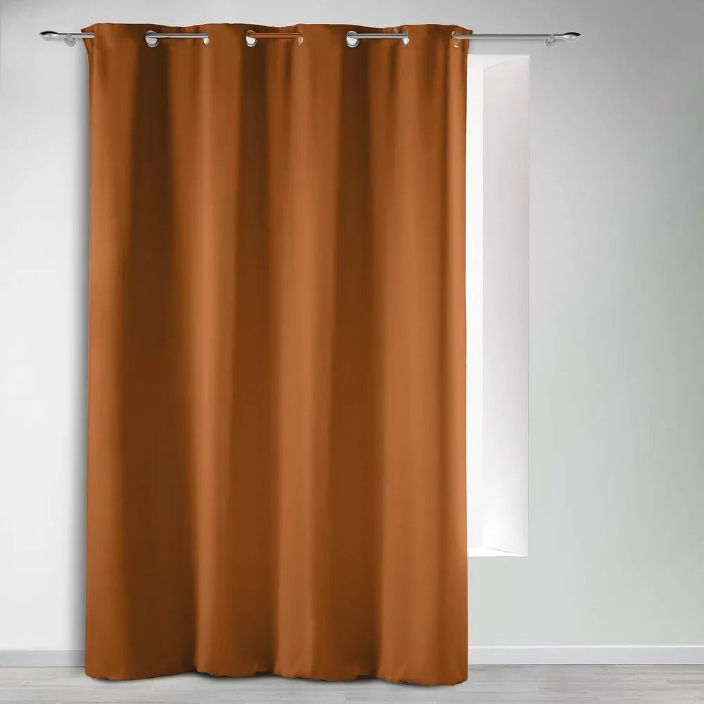 Zatemňovací záves v terakotovej farbe 135x240 cm Occult – douceur d'intérieur