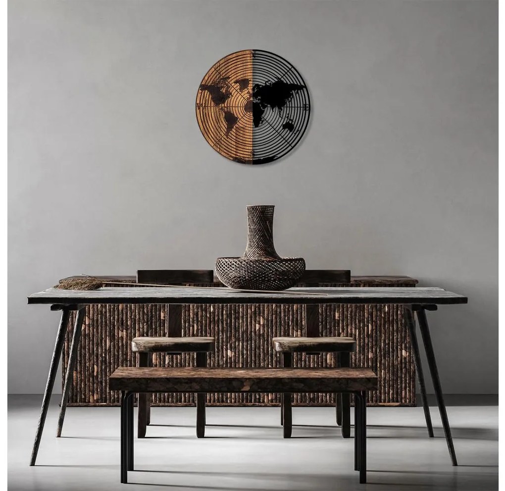 Nástenná dekorácia pr. 56 cm mapa drevo/kov