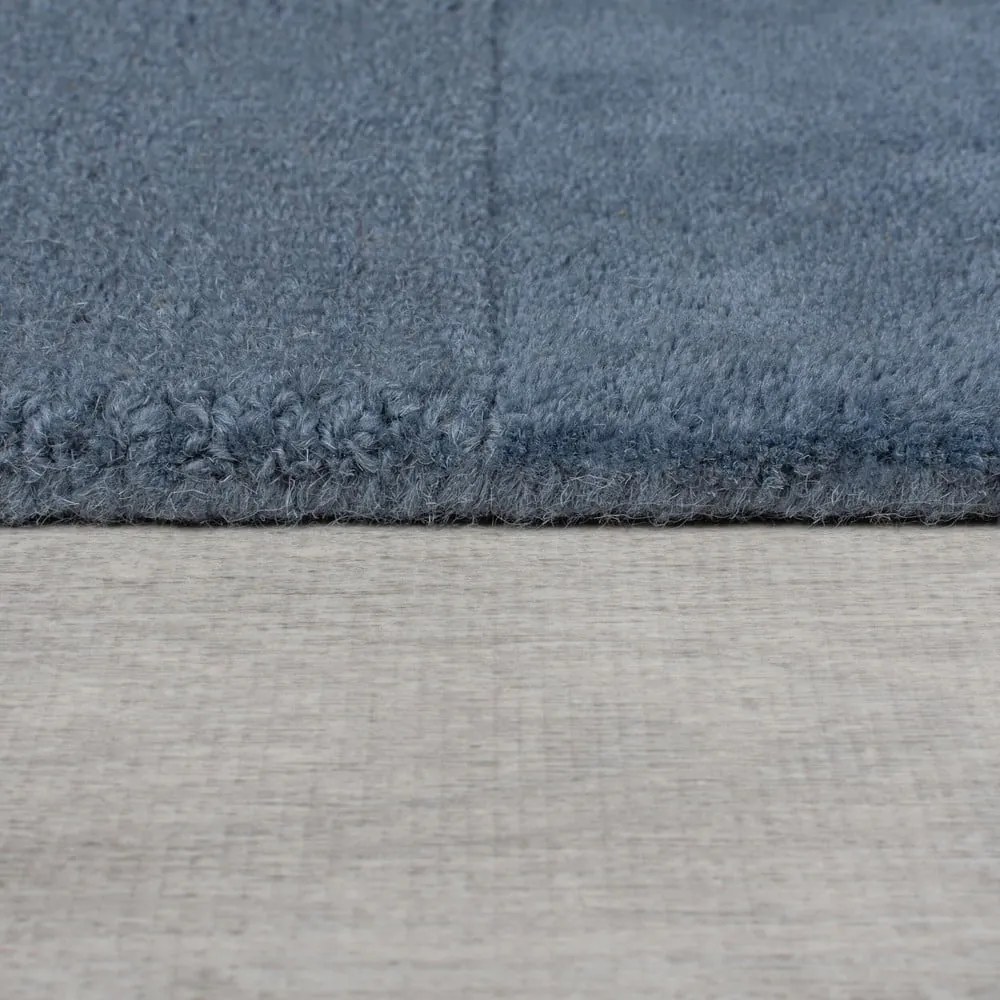 Tmavomodrý ručne tkaný vlnený koberec 120x170 cm Checkerboard – Flair Rugs