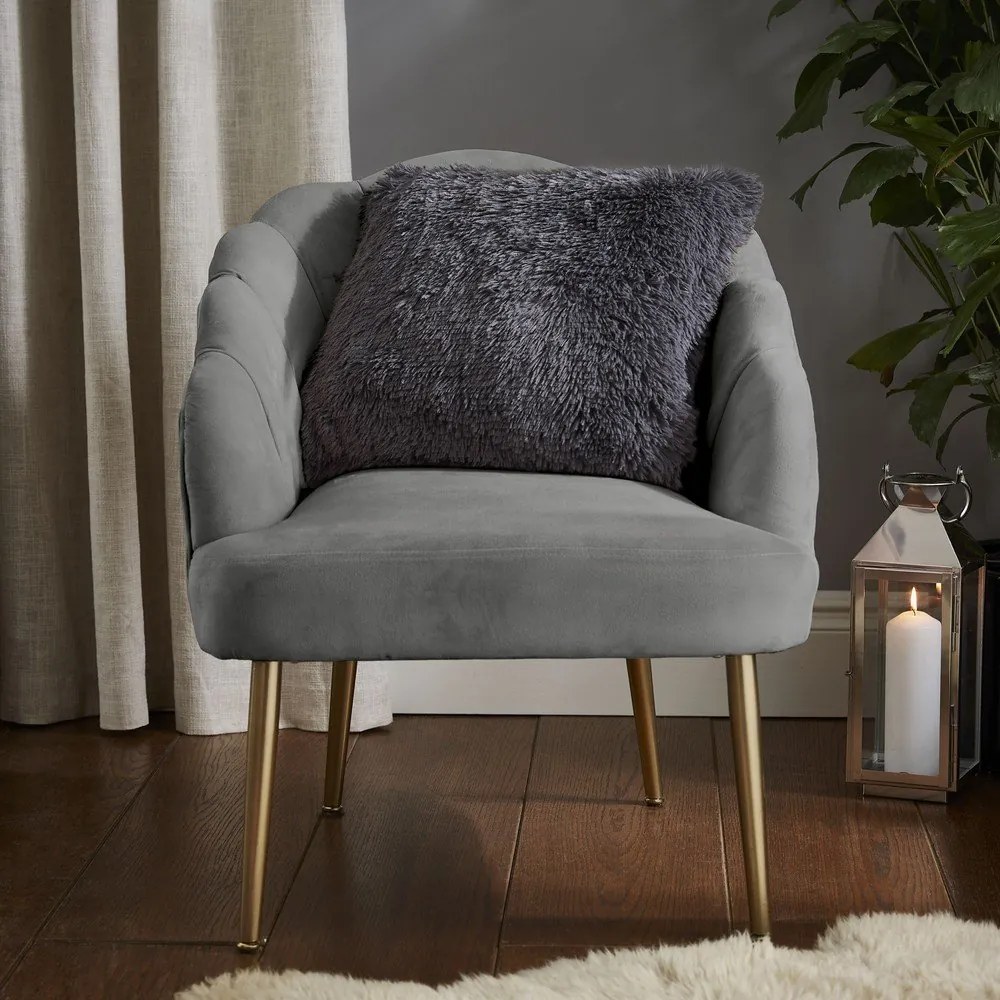 Dekoračný vankúš z mikroplyšu 45x45 cm Cuddly – Catherine Lansfield