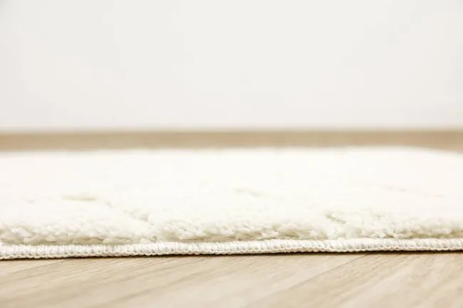 Kúpeľňový koberček Sash krémový, pruhy