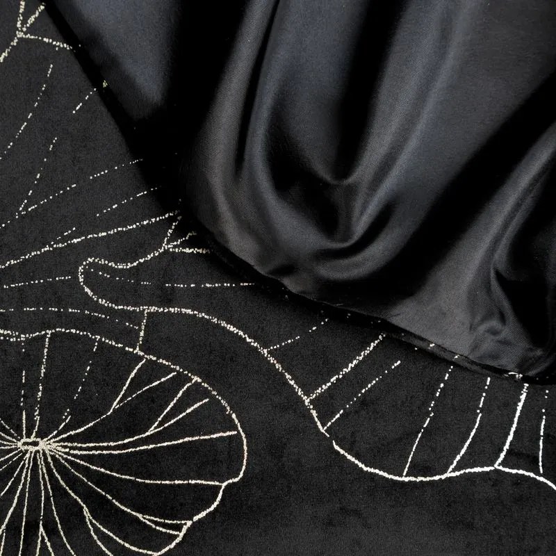 Dekorstudio Elegantný zamatový behúň na stôl BLINK 18 čierny Rozmer behúňa (šírka x dĺžka): 35x220cm