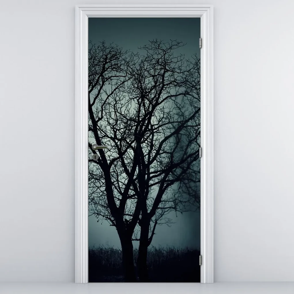 Fototapeta na dvere - Strom v zatmení (95x205cm)