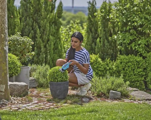 Aku nožnice na trávu GARDENA ClassicCut Li 2,5 Ah vr. USB-C kábla
