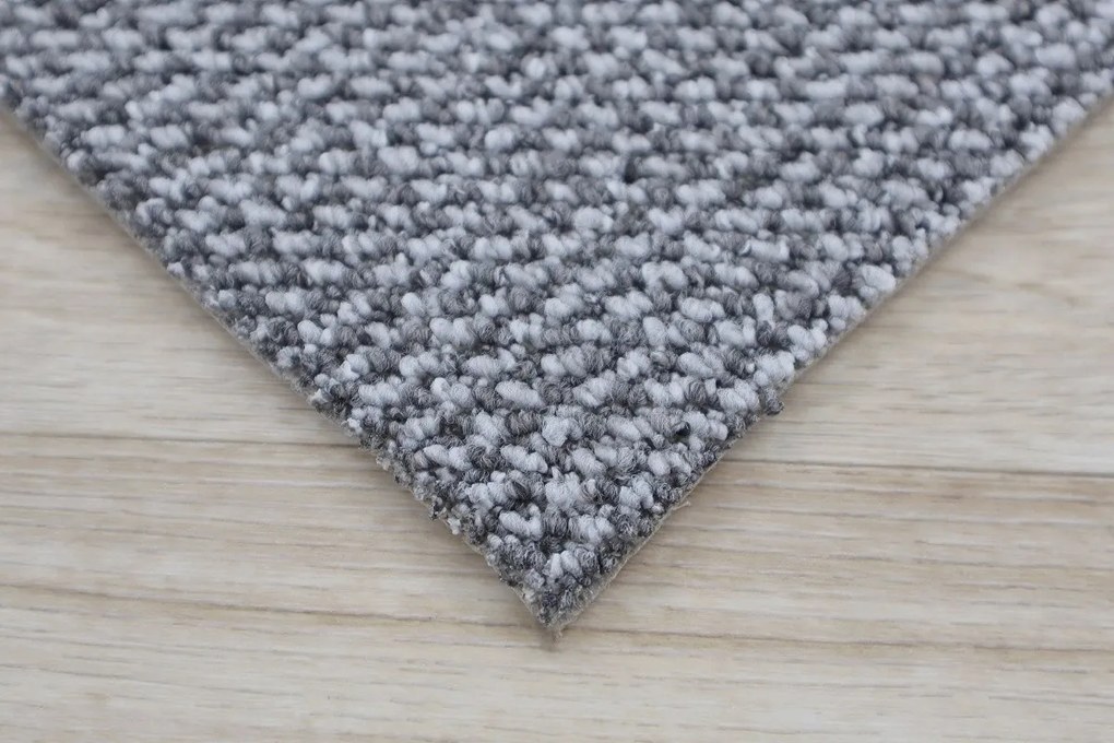 Spoltex, Metrážny koberec Texas 22 silver, na mieru, šíře 4m, šedá, filc, chodba / predsieň