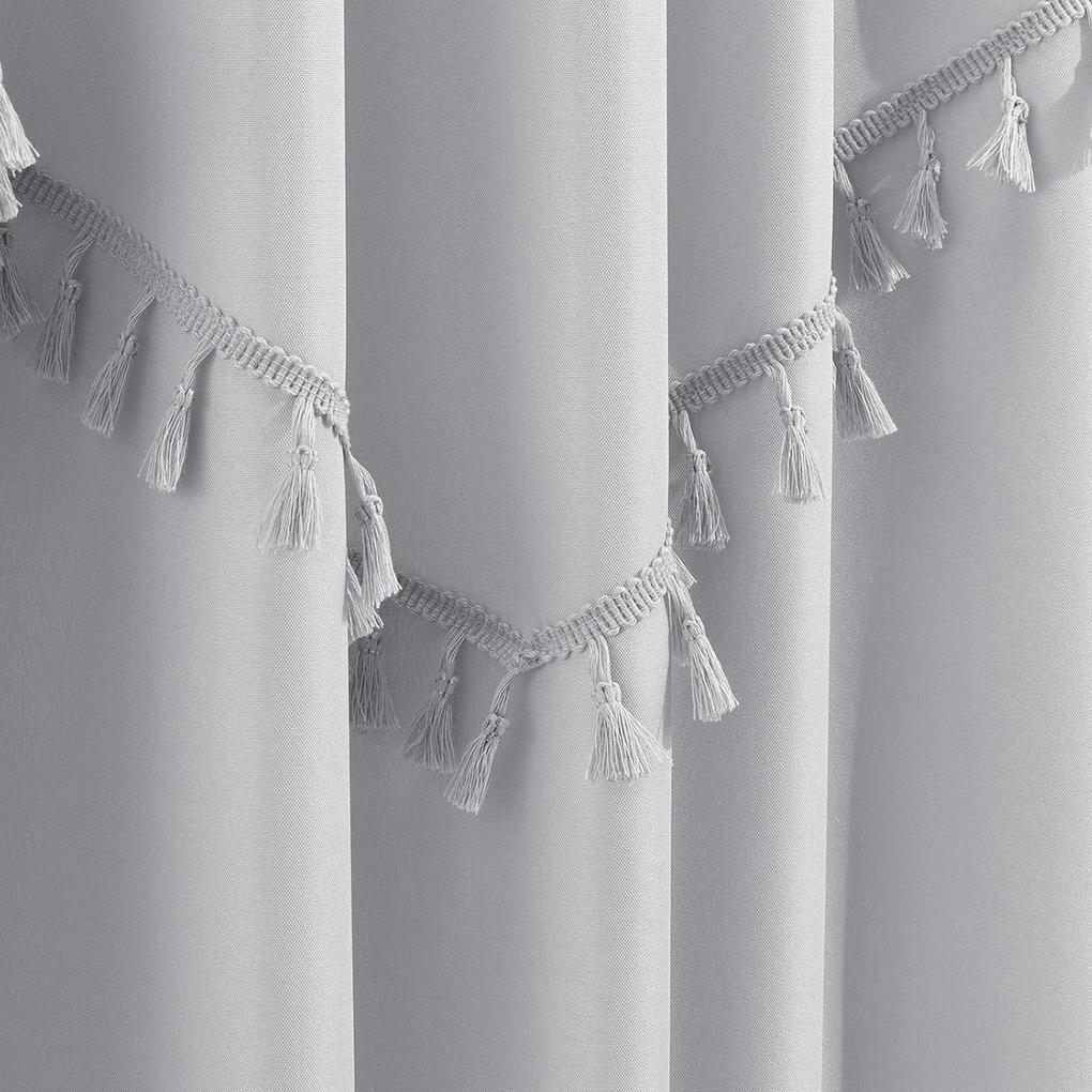 Room99 Hotový záves na páske so strapcami Chloe Jednofarebný Farba: Krémová, Veľkosť: 140 x 260 cm