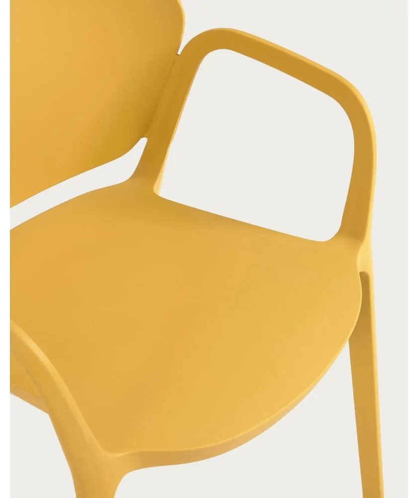 Žltá plastová záhradná stolička Ania – Kave Home