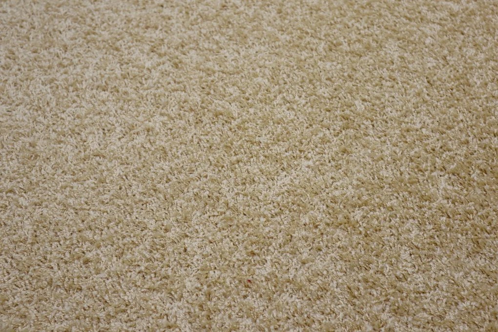 Vopi, Koberec behúň na mieru Color Shaggy béžový, šíre 133 cm, béžová, detská izba