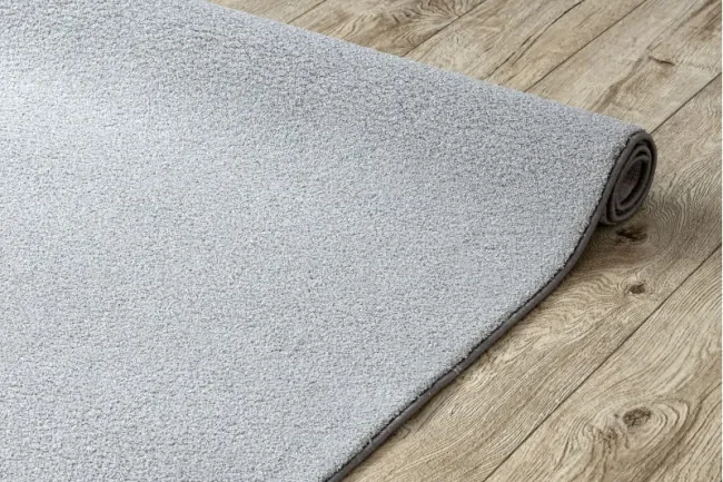 Metrážny koberec VELVET MICRO sivý