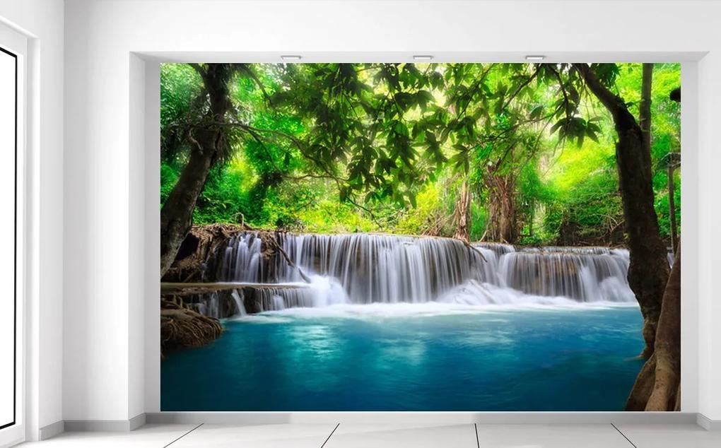 Gario Fototapeta Číry vodopád v džungli Veľkosť: 402 x 240 cm, Materiál: Vliesová