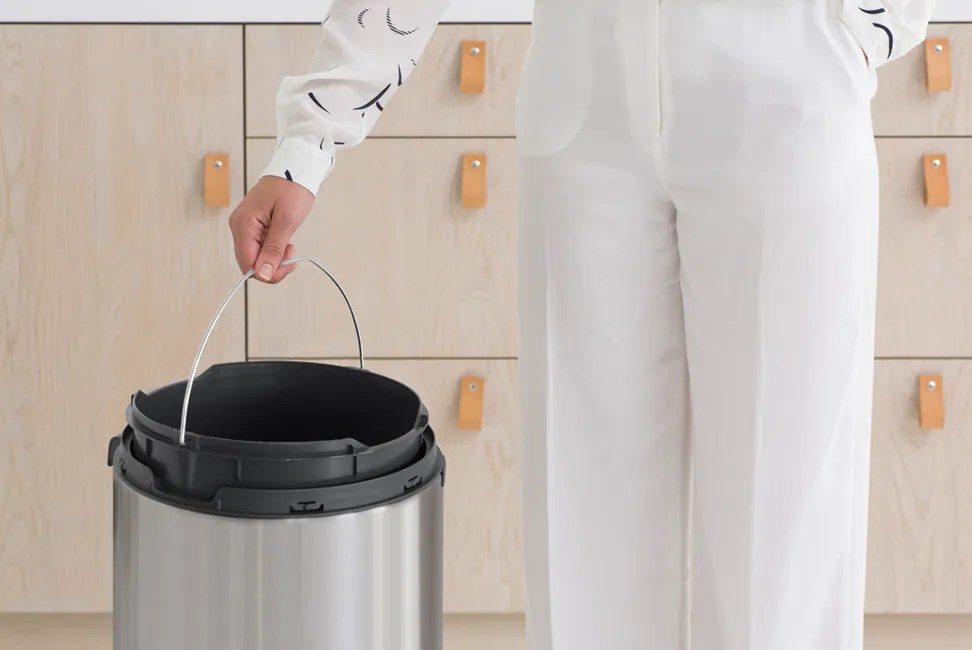 Brabantia Touch Bin NEW 30L Matná oceľ otiskuvzdorná