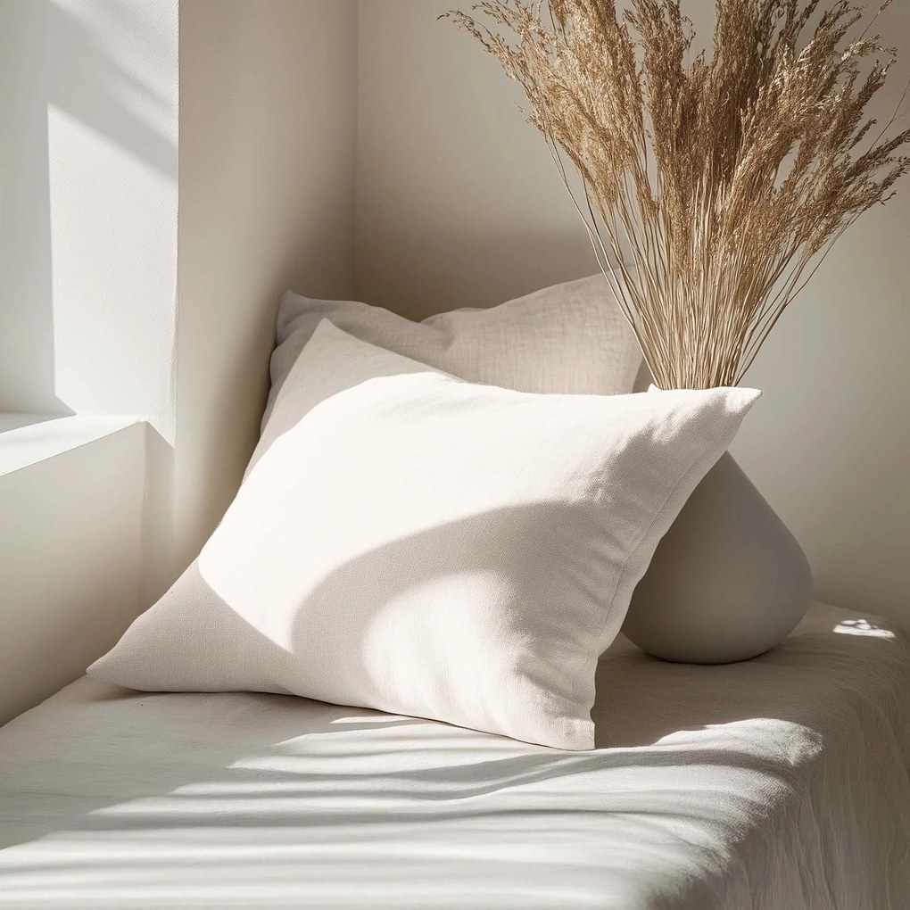 Goldea obliečka na vankúš z ľanovej zmesi - slonová kosť 50 x 50 cm