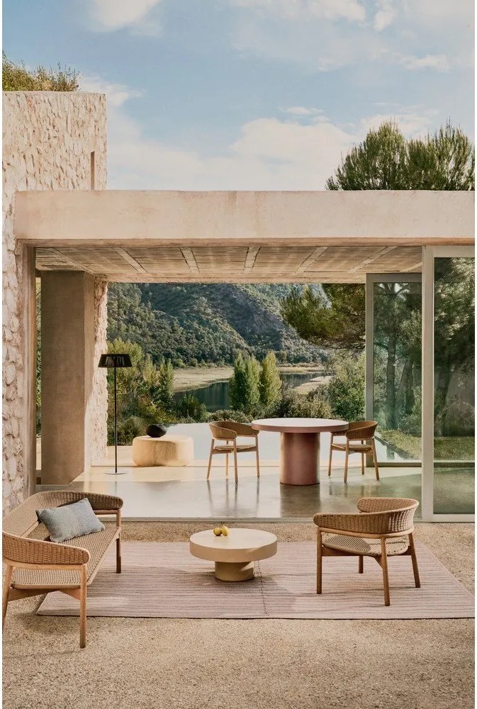 Drevené záhradné kreslo v prírodnej farbe Arinella – Kave Home