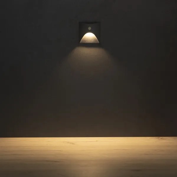 Kanlux 39131 - LED schodové svietidlo so senzorom EXIN 2,5W/230V 3000K IP65 antracitové, hranaté