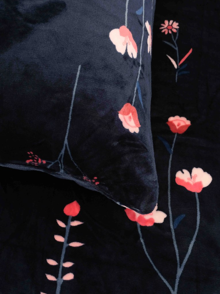 Obliečka na vankúšik mikroplyš Exclusive 40 × 40 cm - Vlčie maky tmavo modré