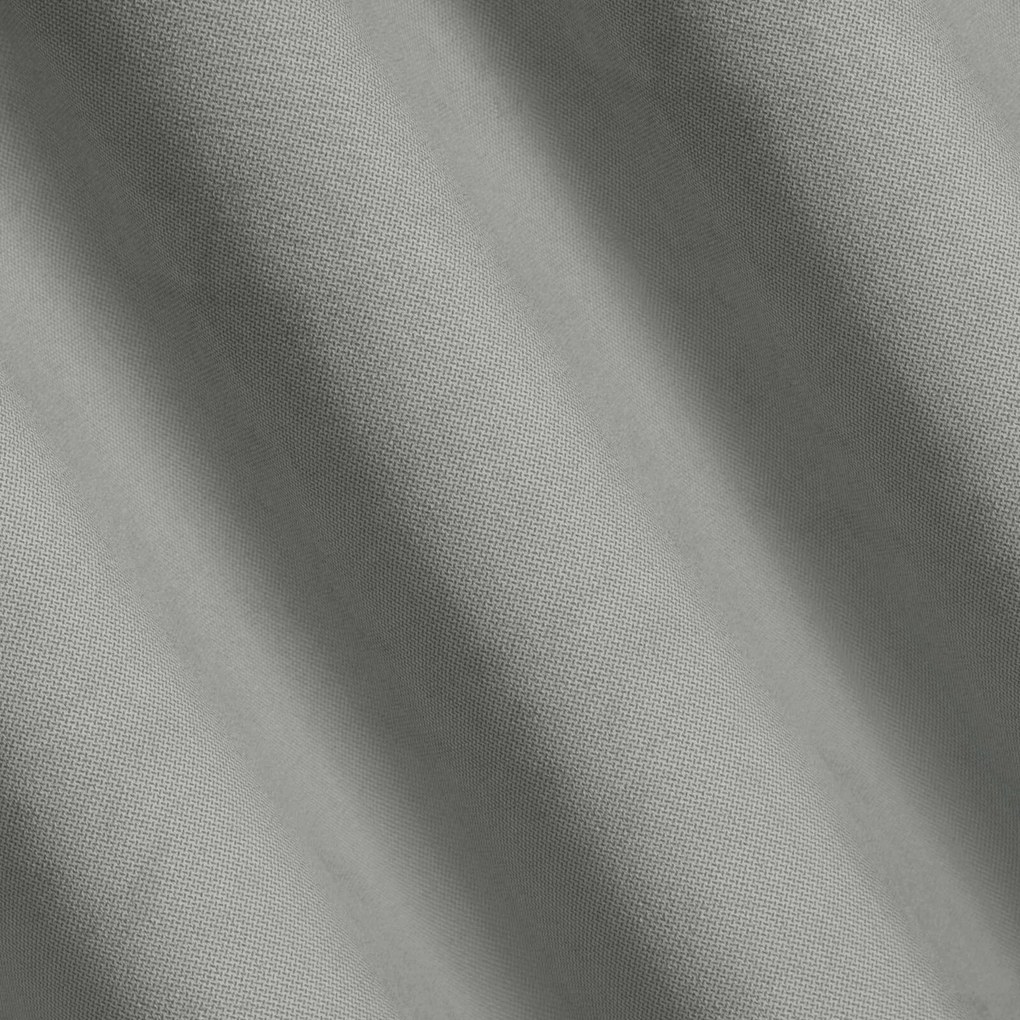 ZATEMŇOVACÍ ZÁVES NA KRÚŽKOCH FARGO 140X250 CM STRIEBORNÁ