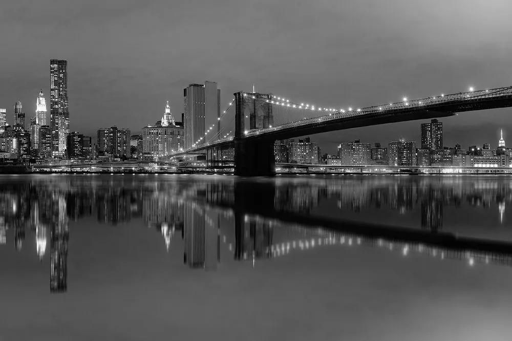 Samolepiaca fototapeta čiernobiely most v Manhattane - 300x200