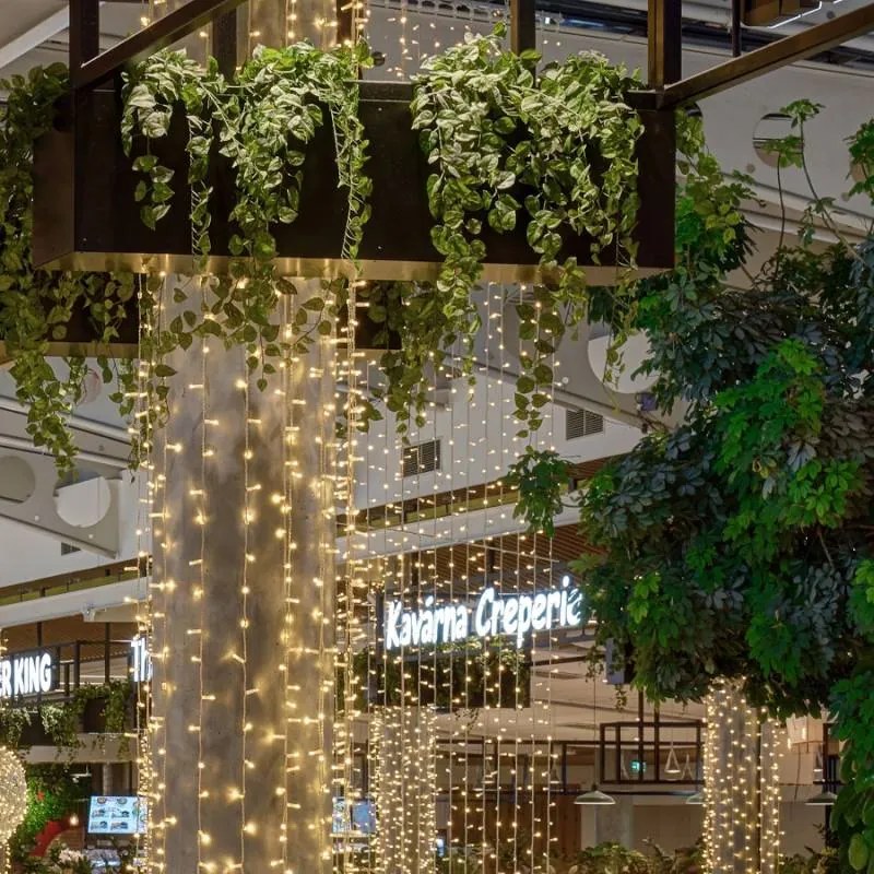 DECOLED Interiérová LED světelná záclona, teple bílá, transparentní kabel, 1x3 m, 300 diod