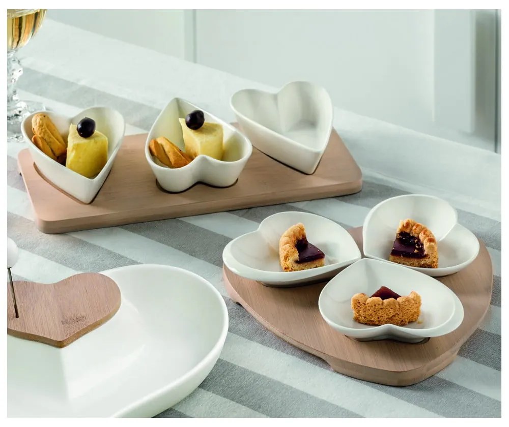 Sada 3 servírovacích misiek z porcelánu na bambusovom podnose Brandani Hearts