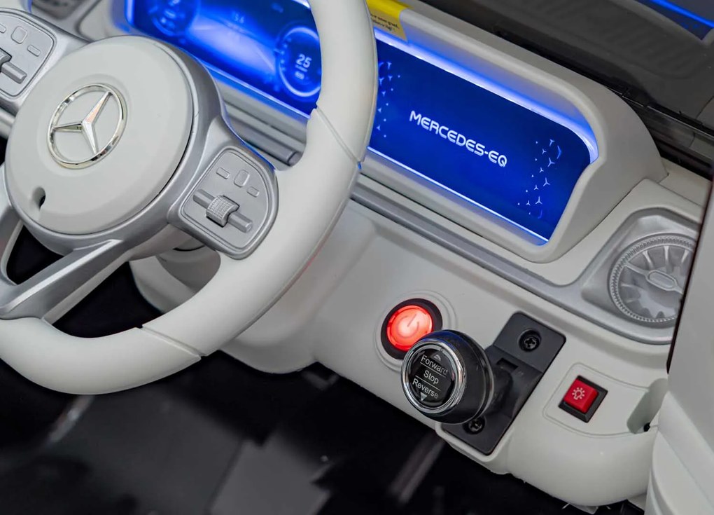 Detské autíčko s elektrickým pohonom 4x4 Mercedes Benz EQG - čierne