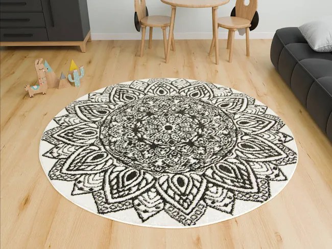 Koberec Lima G754A mandala, biely / čierny kruh