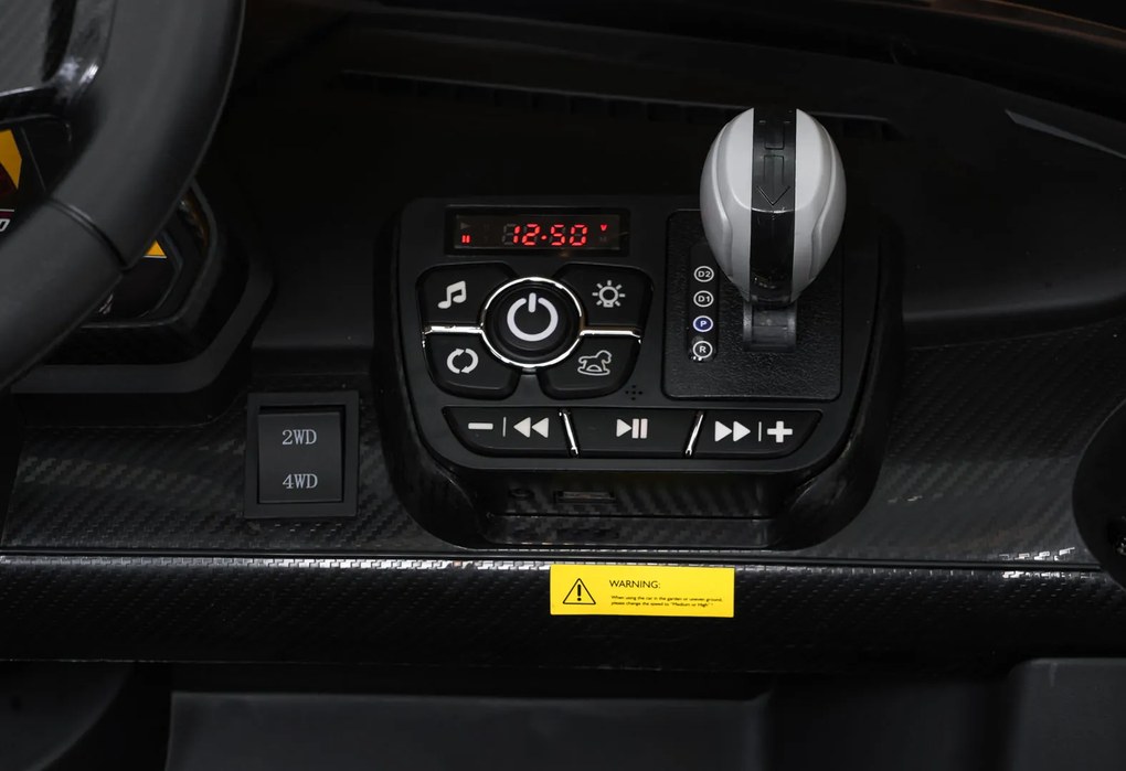 Ramiz Lamborghini Veneno vozidlo Čierna