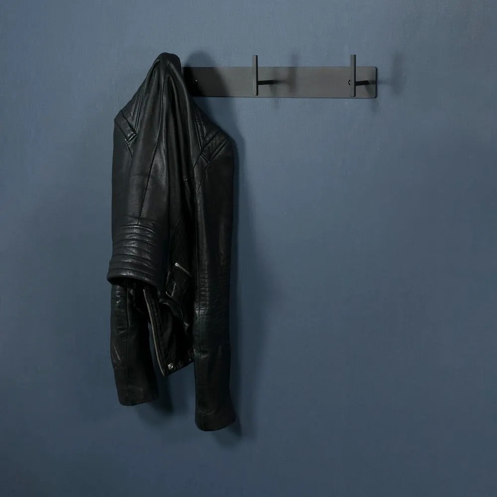 Čierny kovový nástenný vešiak Chapman – Spinder Design
