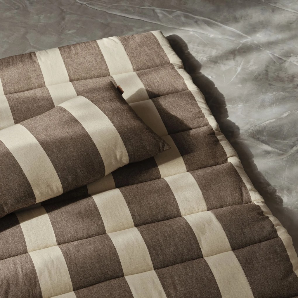 Ferm Living Vankúš z organickej bavlny s výplňou Strand 30 × 72 cm