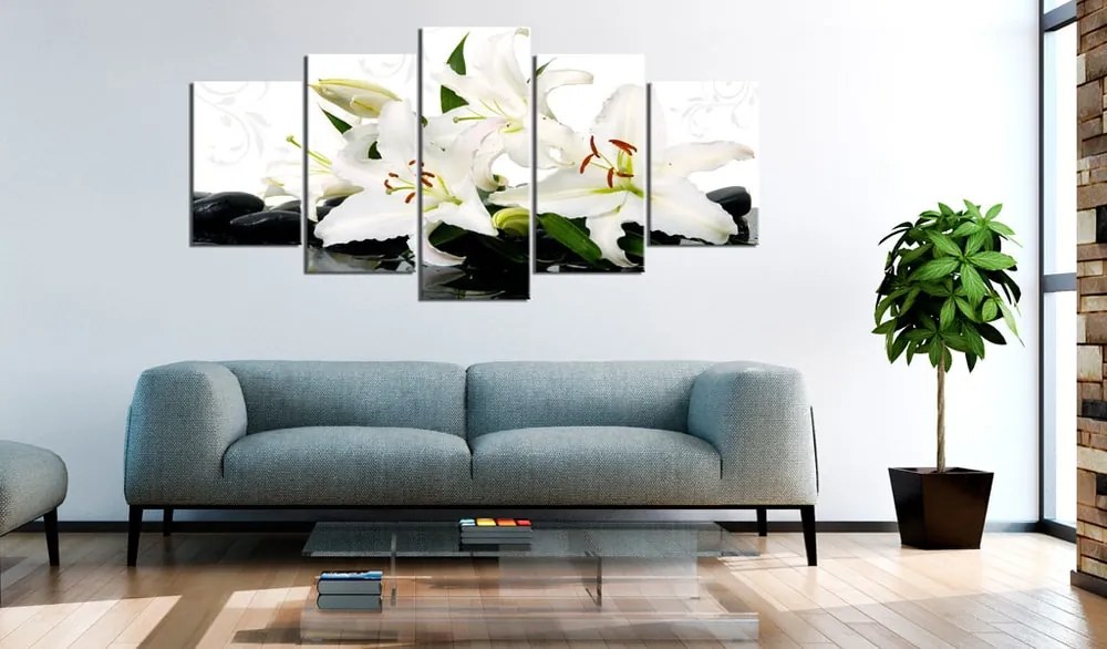 Obraz biele kvety - Lilies and zen stones