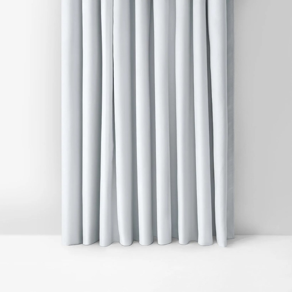 Goldea zatemňovací záves blackout - strieborný 220x270 cm